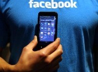 Facebook tests new ‘buy’ button on SMEs