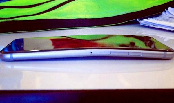 One of the nine? Over 250 bent Apple iPhone 6 and 6 Plus smartphones reported as Bendgate rages on