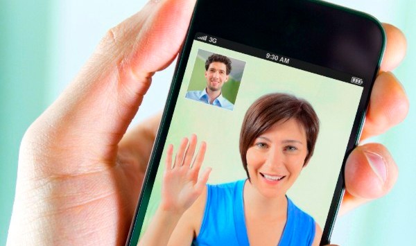 SMEs should picture new ways to communicate as young consumers embrace smartphone video calls: Survey