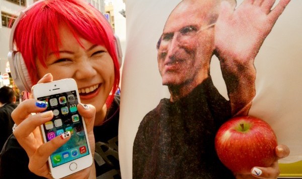 Apple reports the biggest quarterly profit of any listed company in history: $22.6 billion