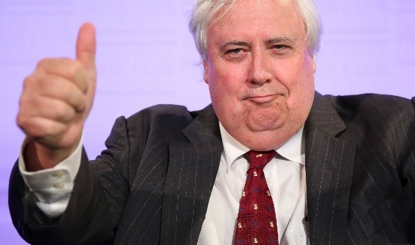 Clive Palmer says he will survive on just $30 million a year, despite falling iron ore price and burning dinosaurs