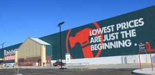 Over 6000 independent hardware stores to close as Bunnings and Masters nail the competition