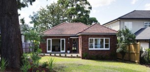 A “quintessential Aussie home” now sells for $1.5m, as weekend delivers third-highest clearance rate ever