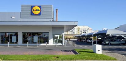 A Lidl bit more competition: Another discount German grocery chain enters the fight