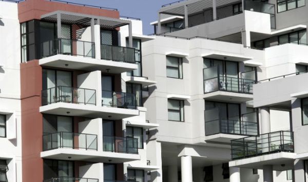 “Pragmatic” first home buyers get in as all 130 apartments in new Sydney development sell out in a day