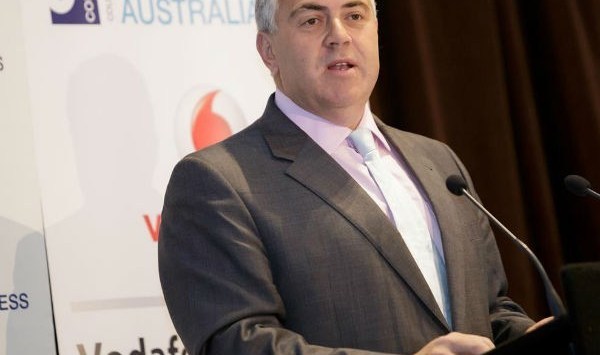 Joe Hockey pledges fairer tax system for small business