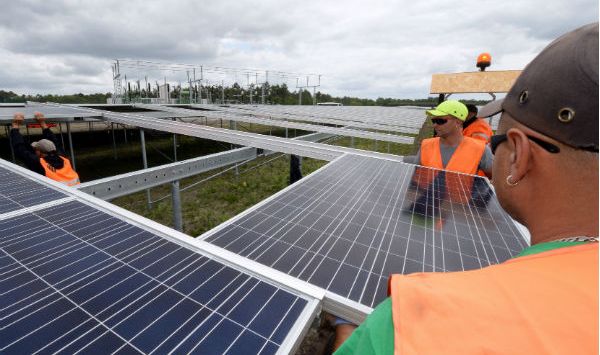 SMEs to feel “knock-on effects” of government decision to stop investing in household solar