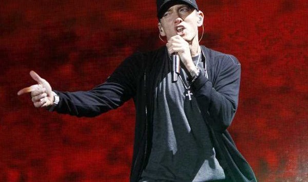 Fresh rapped: Eminem-inspired Facebook reply a winner for Woolies